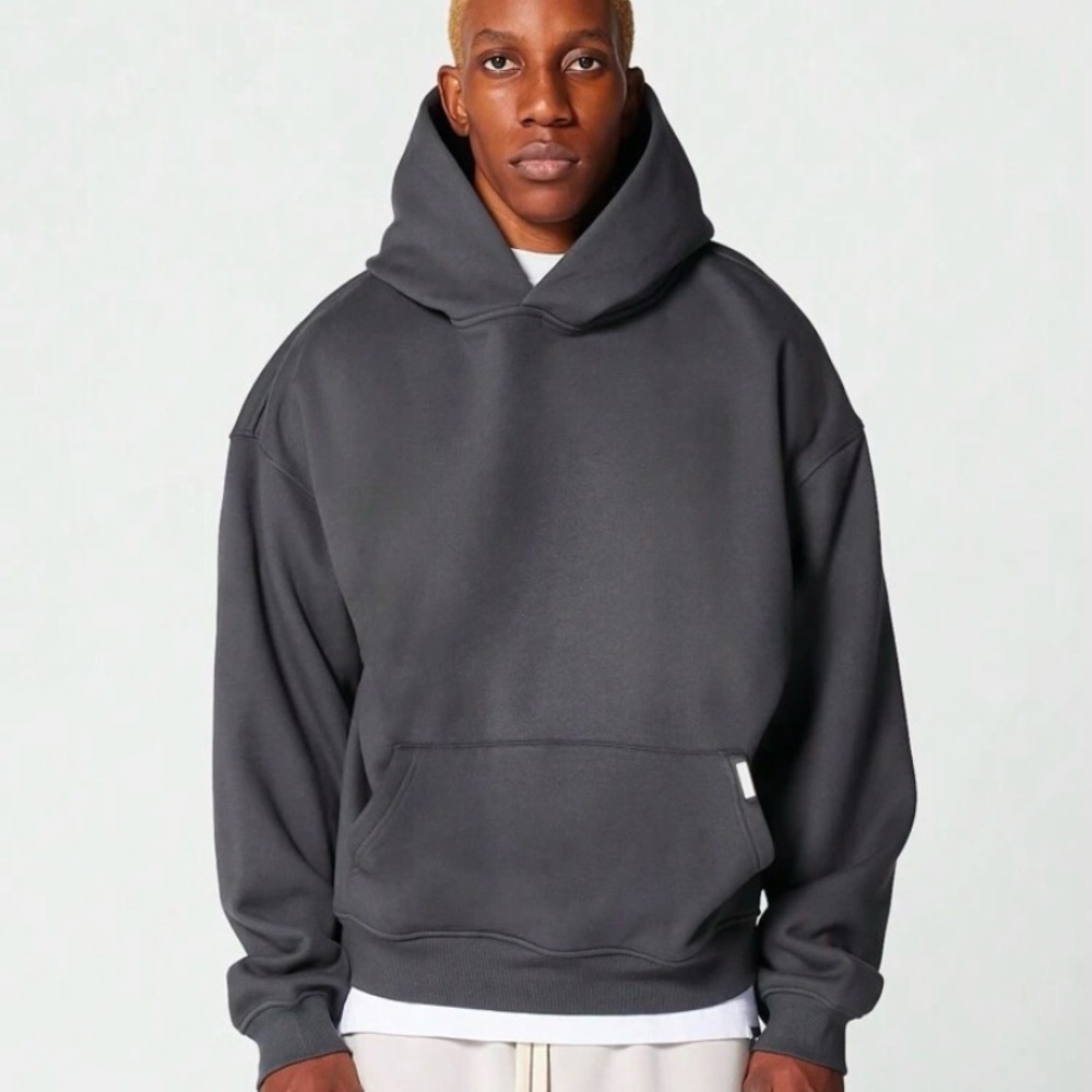 Gray Pullover Hoodie with Oversized Hood and Cozy Fabric
